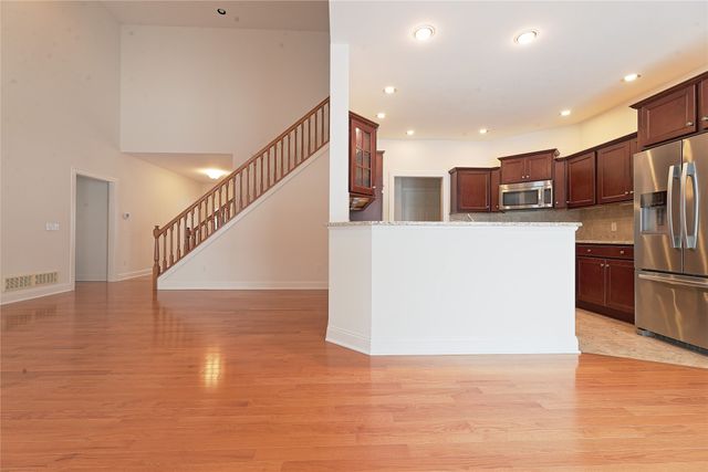 4355 STONE CREEK Drive, Erie, PA 16506