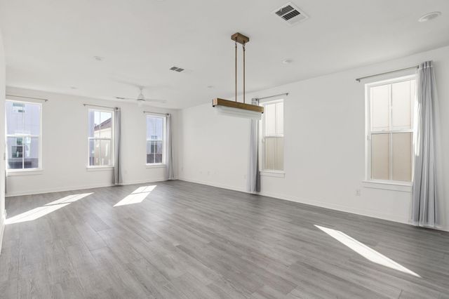 2624 Metcalfe RD 17, Austin, TX 78741