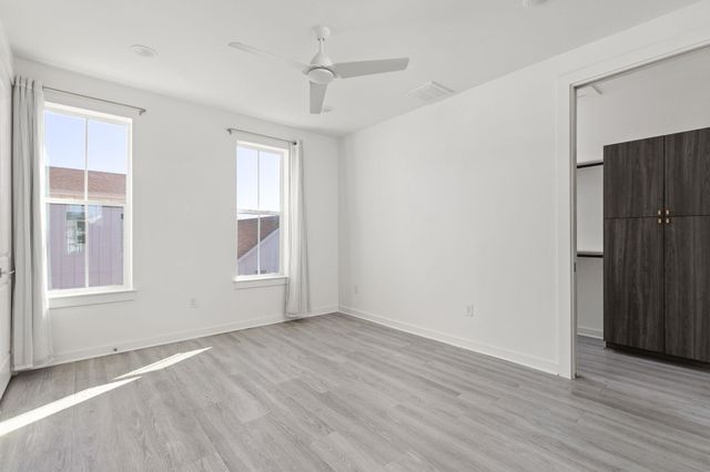 2624 Metcalfe RD 17, Austin, TX 78741