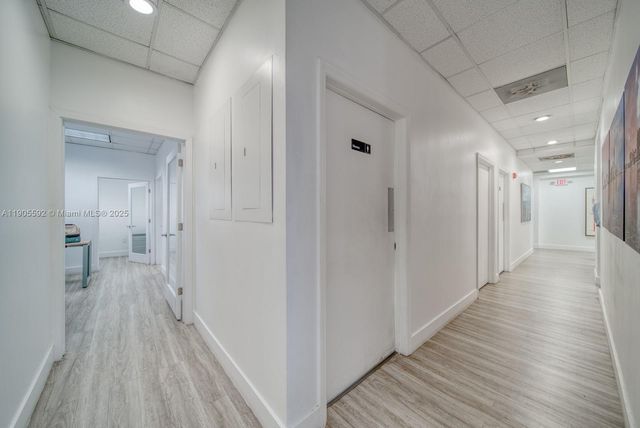 7500 NW 52nd St, Miami, FL 33166