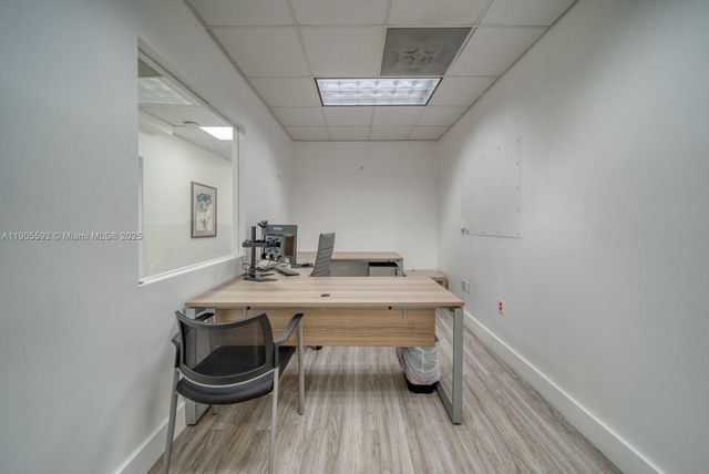 7500 NW 52nd St, Miami, FL 33166