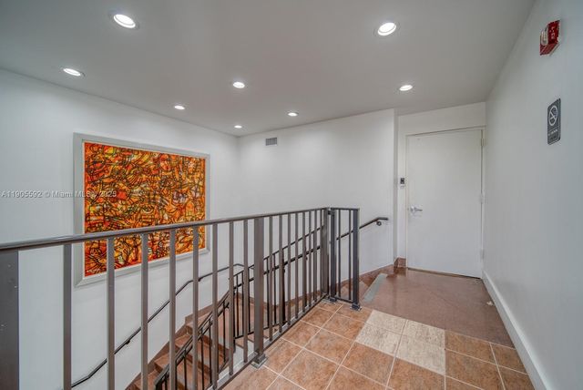 7500 NW 52nd St, Miami, FL 33166