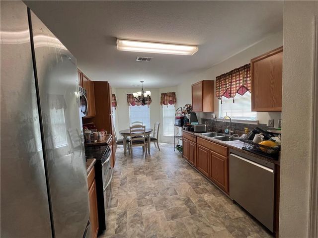613 Oakland Hills Drive, Macon, GA 31206
