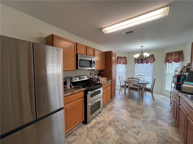 613 Oakland Hills Drive, Macon, GA 31206