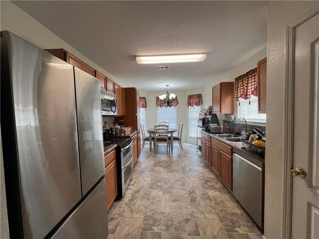 613 Oakland Hills Drive, Macon, GA 31206