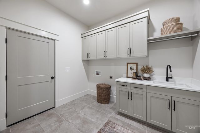 5792 S Highmark Ave, Meridian, ID 83642