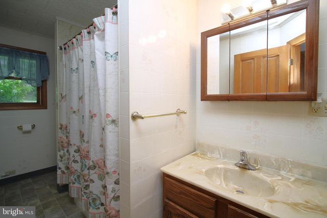 212 TATTLETOWN RD, Aaronsburg, PA 16820