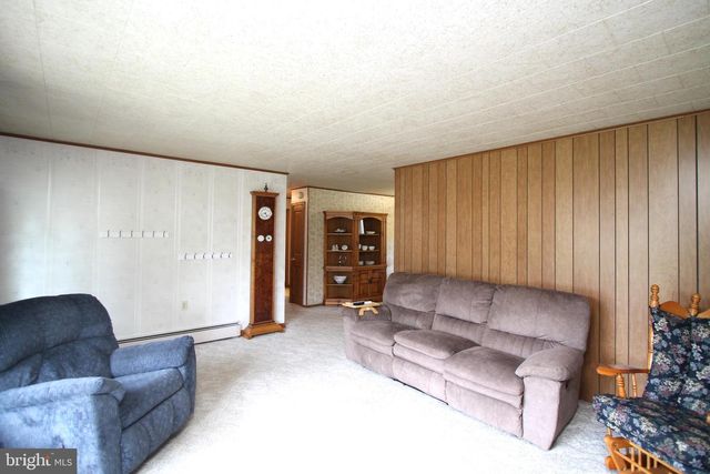 212 TATTLETOWN RD, Aaronsburg, PA 16820