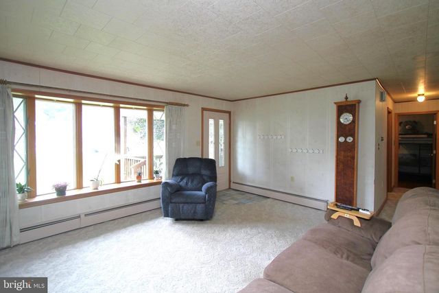 212 TATTLETOWN RD, Aaronsburg, PA 16820