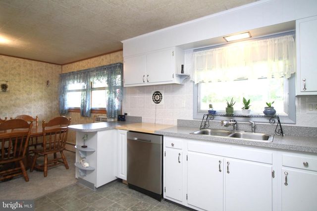 212 TATTLETOWN RD, Aaronsburg, PA 16820