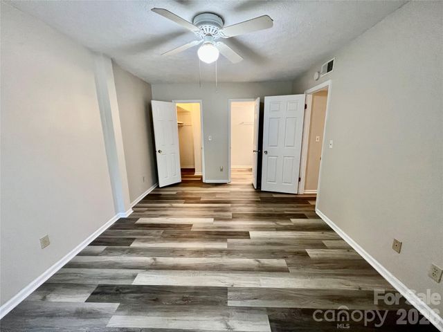 427 6th Avenue W A-2, Hendersonville, NC 28739