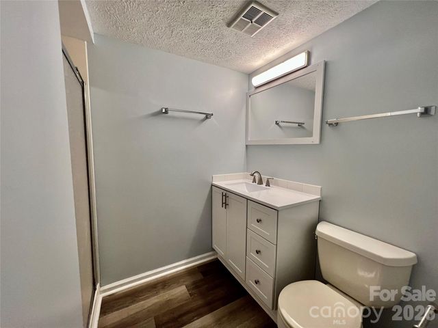 427 6th Avenue W A-2, Hendersonville, NC 28739