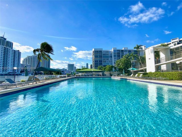 800 Parkview Dr 1007, Hallandale Beach, FL 33009