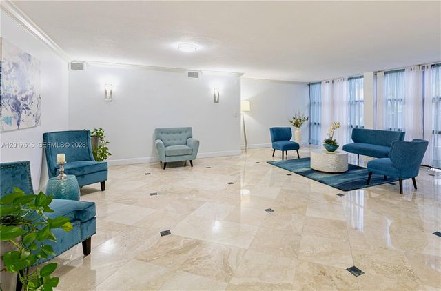 800 Parkview Dr 1007, Hallandale Beach, FL 33009