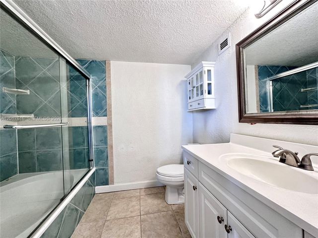 800 Parkview Dr 1007, Hallandale Beach, FL 33009