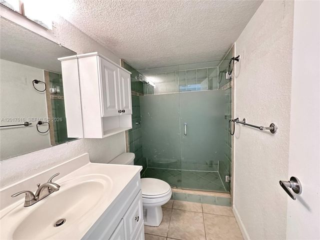 800 Parkview Dr 1007, Hallandale Beach, FL 33009