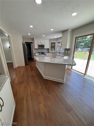 4764 Young Road, Stow, OH 44224