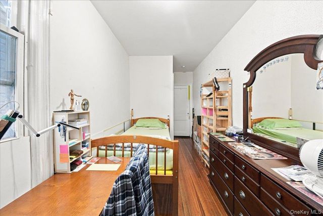 1716 Parkview Avenue, Bronx, NY 10461