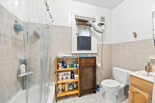 1716 Parkview Avenue, Bronx, NY 10461