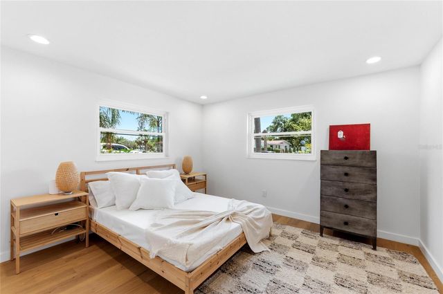 2513 CROTON AVENUE, Sarasota, FL 34239