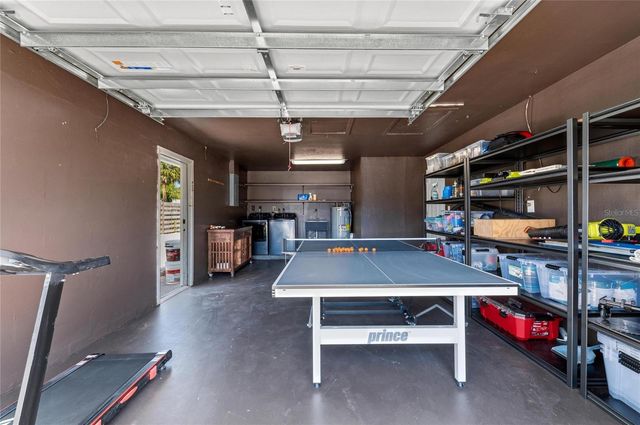 2513 CROTON AVENUE, Sarasota, FL 34239