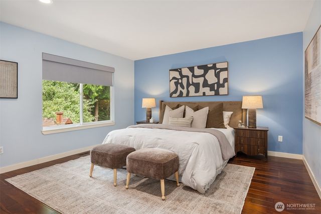 11523 111th Place NE, Kirkland, WA 98033