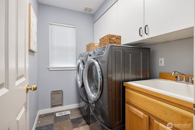 11523 111th Place NE, Kirkland, WA 98033