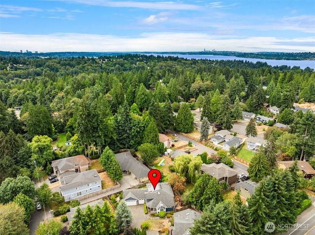 11523 111th Place NE, Kirkland, WA 98033