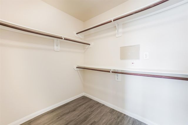 2438 Connors Path Court, Houston, TX 77073