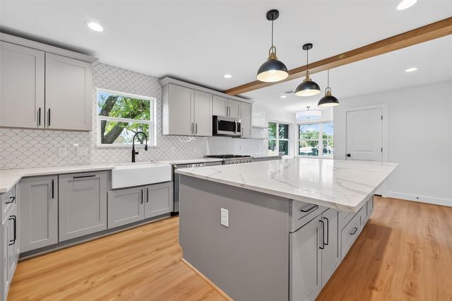 3215 Ann Arbor Drive, Houston, TX 77063