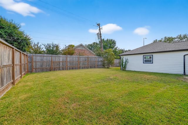 3215 Ann Arbor Drive, Houston, TX 77063