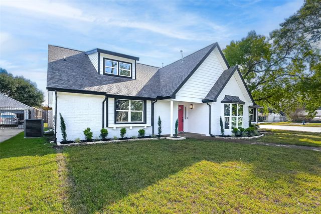 3215 Ann Arbor Drive, Houston, TX 77063