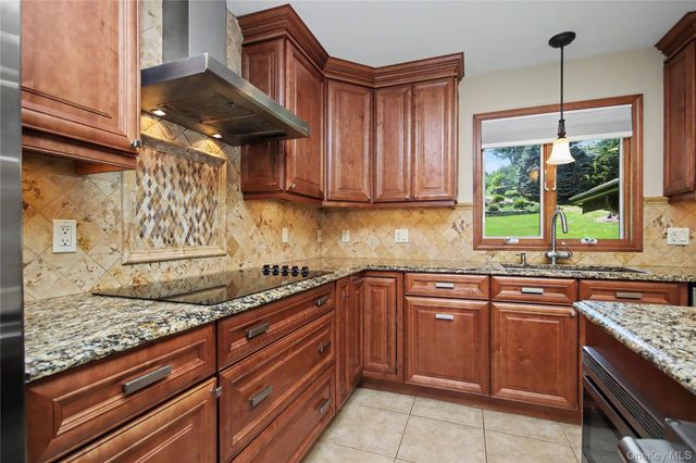 334 Lovell Street, Mahopac, NY 10541