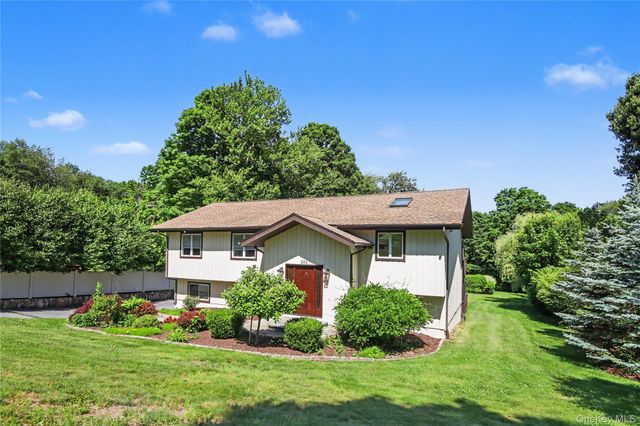 334 Lovell Street, Mahopac, NY 10541
