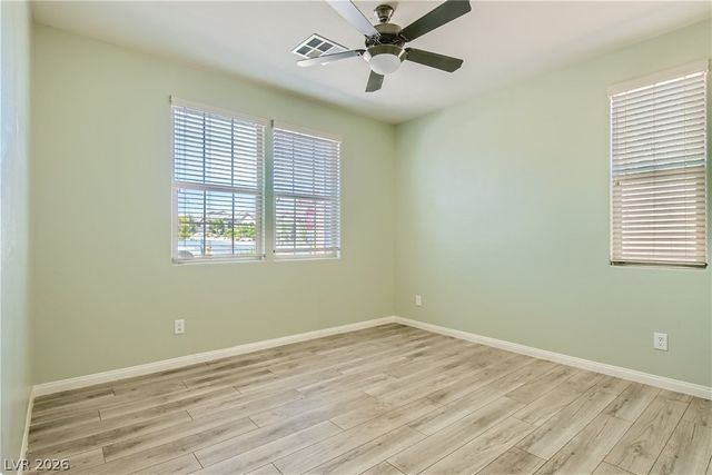 8076 Eve Rock, Las Vegas, NV 89166