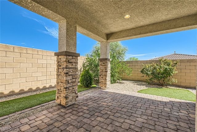 8076 Eve Rock, Las Vegas, NV 89166