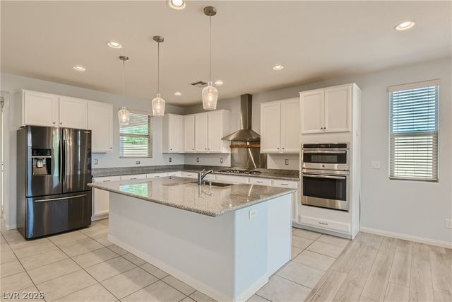 8076 Eve Rock, Las Vegas, NV 89166