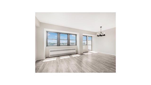 290 W 232nd St Apt 21C, New York City, NY 10463