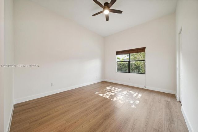 7635 NW 103rd Pl, Doral, FL 33178