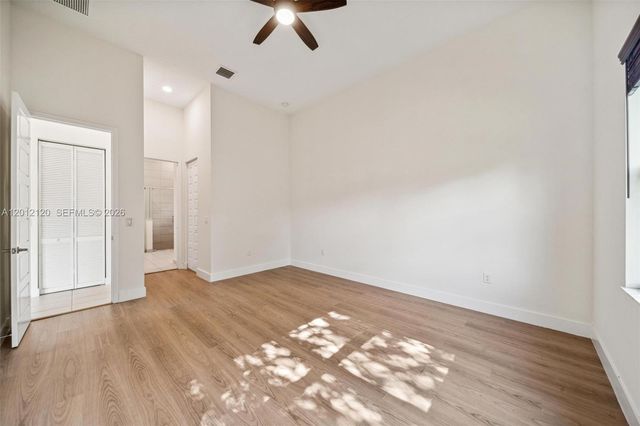 7635 NW 103rd Pl, Doral, FL 33178