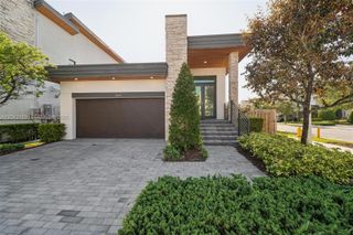 7635 NW 103rd Pl, Doral, FL 33178