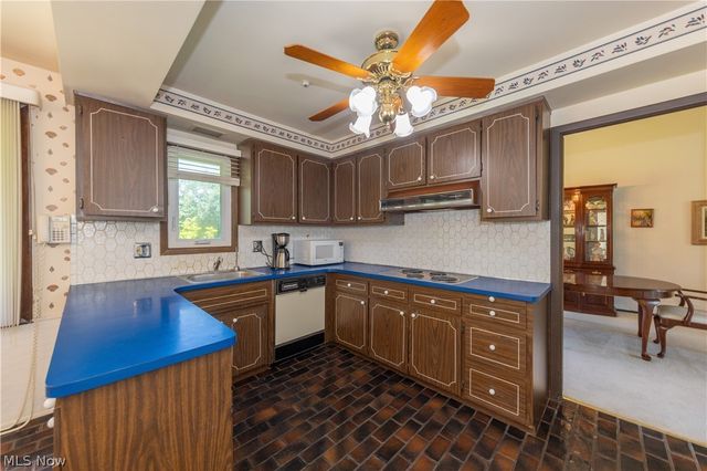 24390 Fairmount Boulevard, Beachwood, OH 44122