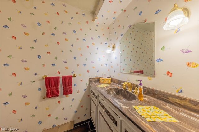 24390 Fairmount Boulevard, Beachwood, OH 44122