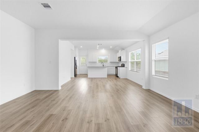 190 Tofalla, Kyle, TX 78640