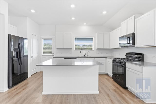 190 Tofalla, Kyle, TX 78640