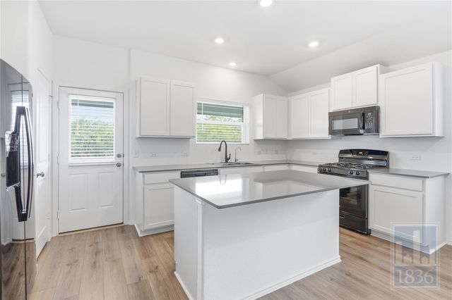 190 Tofalla, Kyle, TX 78640