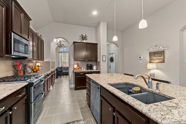 12846 Lone Star Leaf, San Antonio, TX 78253