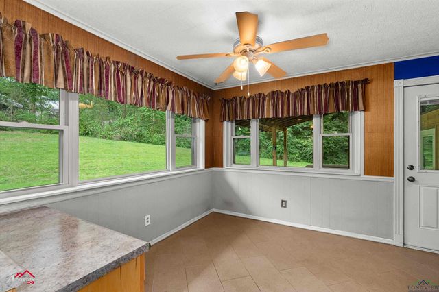 1320 Pinehill Drive, Jefferson, TX 75657