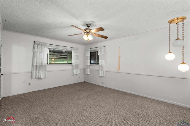 1320 Pinehill Drive, Jefferson, TX 75657