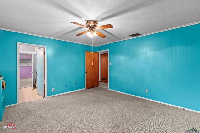 1320 Pinehill Drive, Jefferson, TX 75657